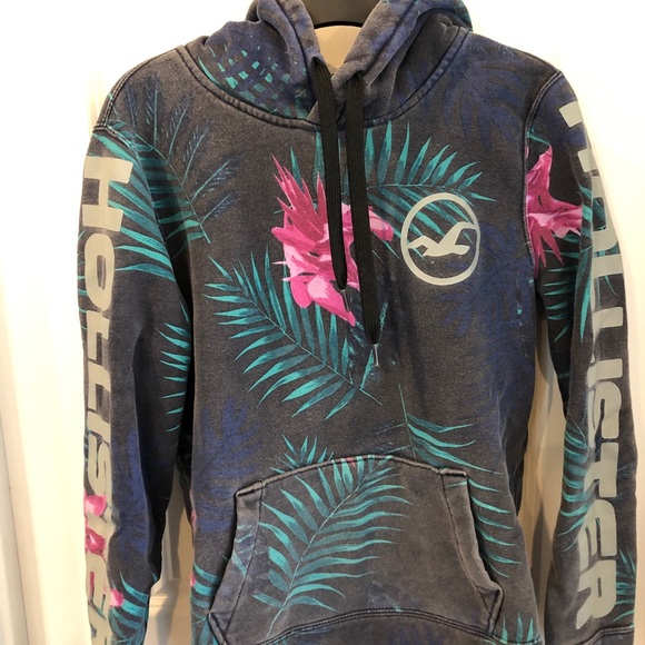 hollister floral hoodie